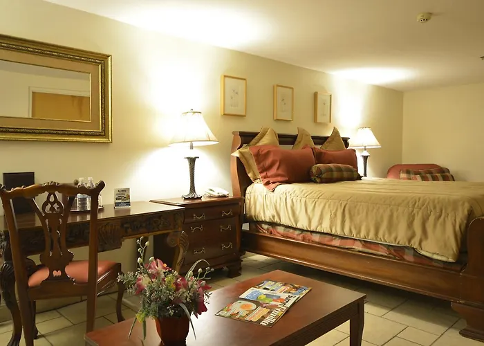 Seminole Plaza Hotel