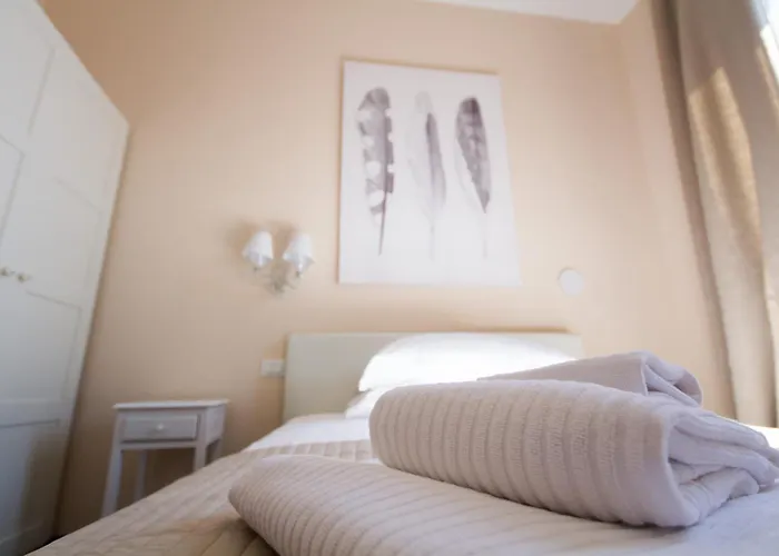 Emily Rooms