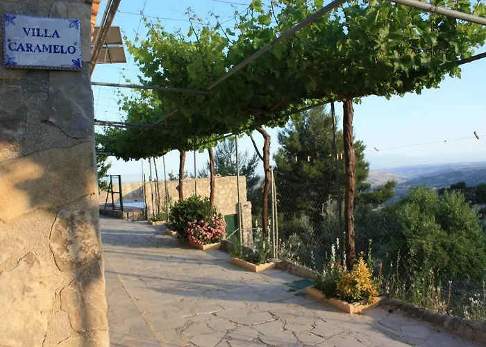 Hotel cerca del colegio: Villa Caramelo