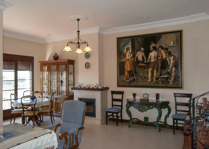 Hotel cerca del colegio: El Palacete