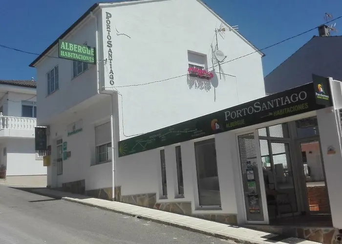 Hotel cerca del colegio: Portosantiago