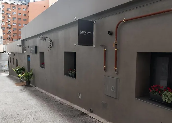 Hotel con tenis: Lanave